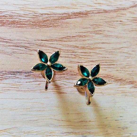 Vintage Jewelry - Vintage Barclay Green Floral Crystal Earrings